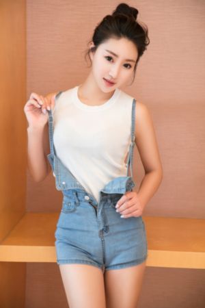 亚洲特黄妇女高潮_超清免费在线播放