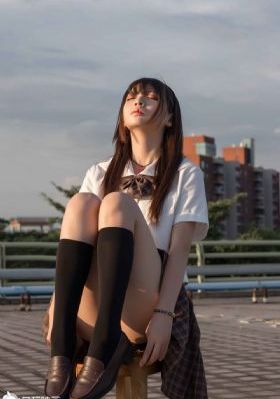 呻吟揉丰满对白91乃欧美区_蓝光天堂在线