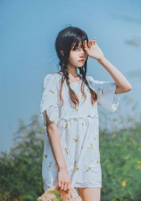 女人露出光屁屁抽打_BD韩语完整视频观看