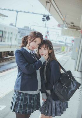 美女任你摸2_高清影视在线观看